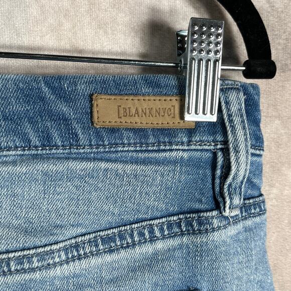 BLANKNYC Mini Skirt Womens Size 30 Blue Denim Asymmetric Frayed Hem - Picture 2 of 7